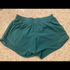 lululemon hotty hot shorts